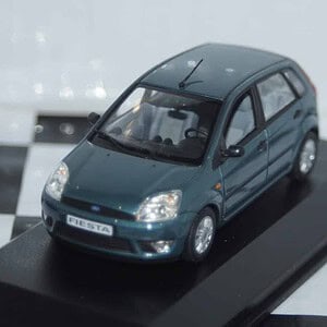 Minichamps ford fiesta green 5 door dealer boxed