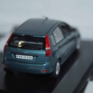 Minichamps ford fiesta green 5 door dealer boxed