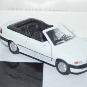 Gama opel vauxhall astra cabrio in white 51026 in 1:43