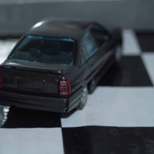 Gama opel omega vauxhall carlton gsi gold 81131000g in 1:43 scale