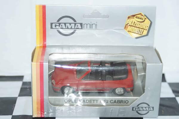 Gama opel vauxhall astra kadett cabrio gsi in red 1135 in 1:43