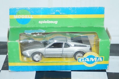 Gama bmw m1 silver 891, green box in 1:43 scale