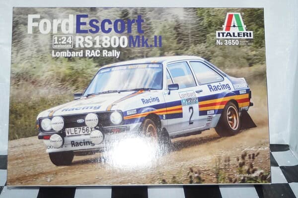 Italeri ford escort rs1800 mk2 lombard rac 1980 3650 1:24 model kit