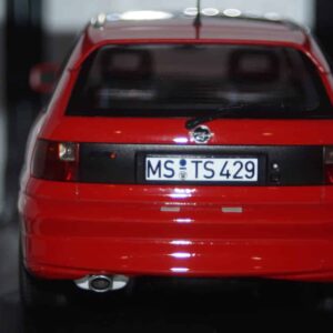 Norev vauxhall opel astra mk3 gsi 1992 red 1:18 scale 183672