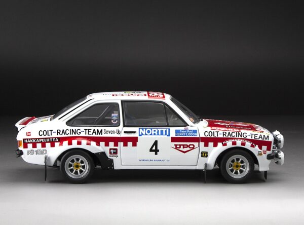 Sunstar ford escort mk2 rs1800 1000 lakes rally 1975 t.makinen ref 4856 1:18 scale