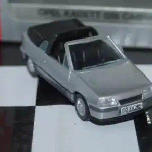 Gama opel kadett vauxhall astra mk2 gsi cabrio silver 1135 1:43