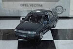 Gama opel vauxhall frontera 3 door red 81003000 in 1:43 scale