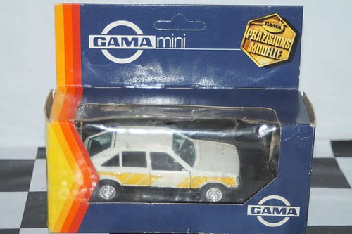 Gama opel vauxhall astra kadett mk1 adac strassenwacht 81118000 in 1:43 scale