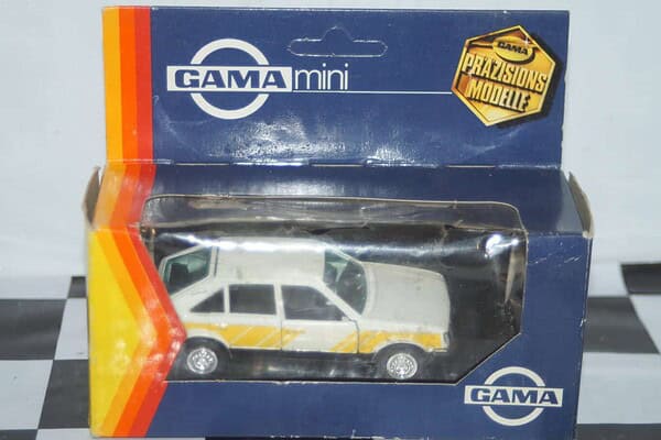 Gama opel vauxhall astra kadett mk1 adac strassenwacht 81118000 in 1:43 scale