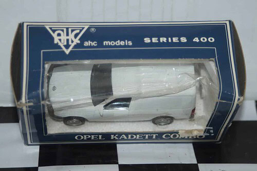 Ahc doorkey vauxhall opel astramax kadett mk2 combo van in white 1:43 scale