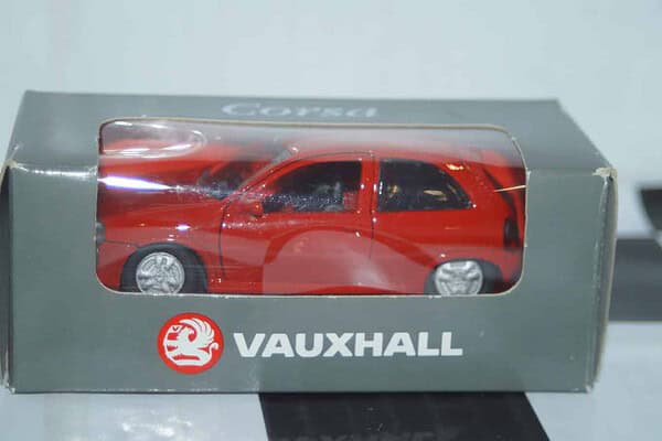 Gama vauxhall corsa gsi red in vauxhall box ref 1005 1:43 scale