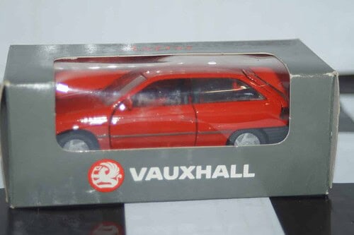 Gama vauxhall astra mk3 red in vauxhall box ref 1001 in 1:43 scale