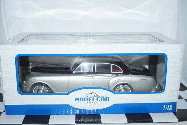 Model car group rolls royce silver cloud 3 flying spur mcg18128