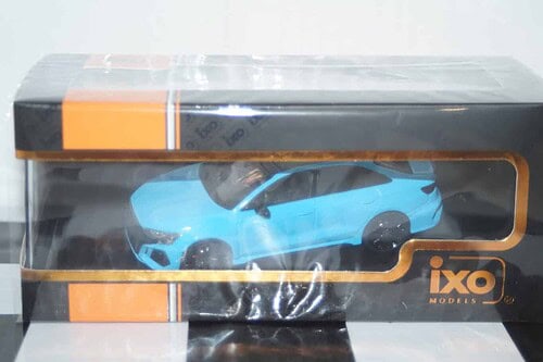 Ixo audi rs 3 limousine blue 2022 1:43 moc331.22
