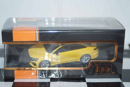 Ixo audi rs 3 limousine yellow 2022 1:43 moc332.22