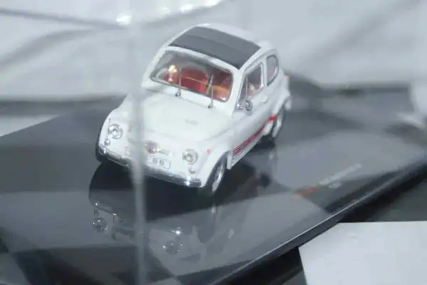 Ixo fiat arbarth 595 ss 1964 white clc484n.22 1:43