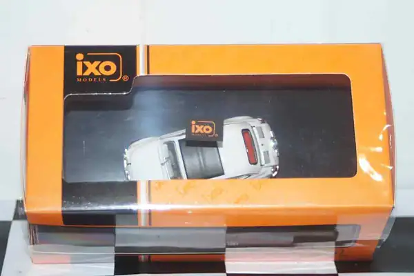 Ixo fiat arbarth 595 ss 1964 white clc484n.22 1:43