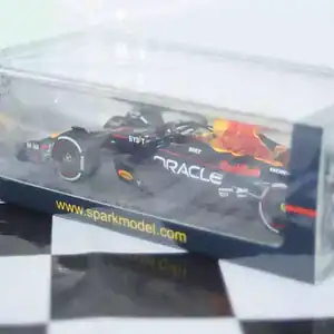 Spark oracle red bull racing rb19 winner azerbaijan gp 2023 1:43 resin s8582