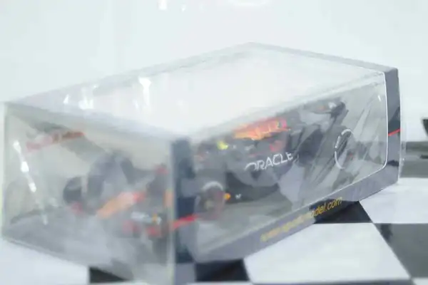 Spark oracle red bull racing rb19 winner azerbaijan gp 2023 1:43 resin s8582