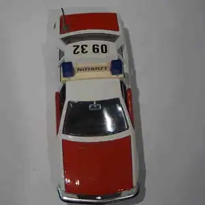 Gama opel rekord notartzt in 1:43 scale 893