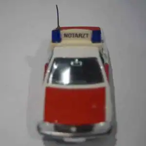 Gama opel rekord notartzt in 1:43 scale 893