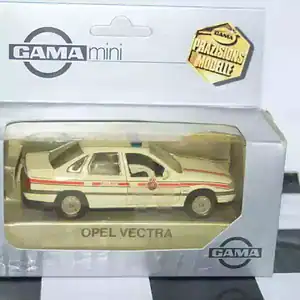 Gama opel vauxhall vectra cavalier ref 1161 in 1:43 scale