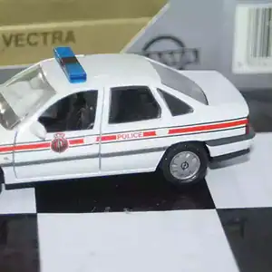 Gama opel vauxhall vectra cavalier ref 1161 in 1:43 scale