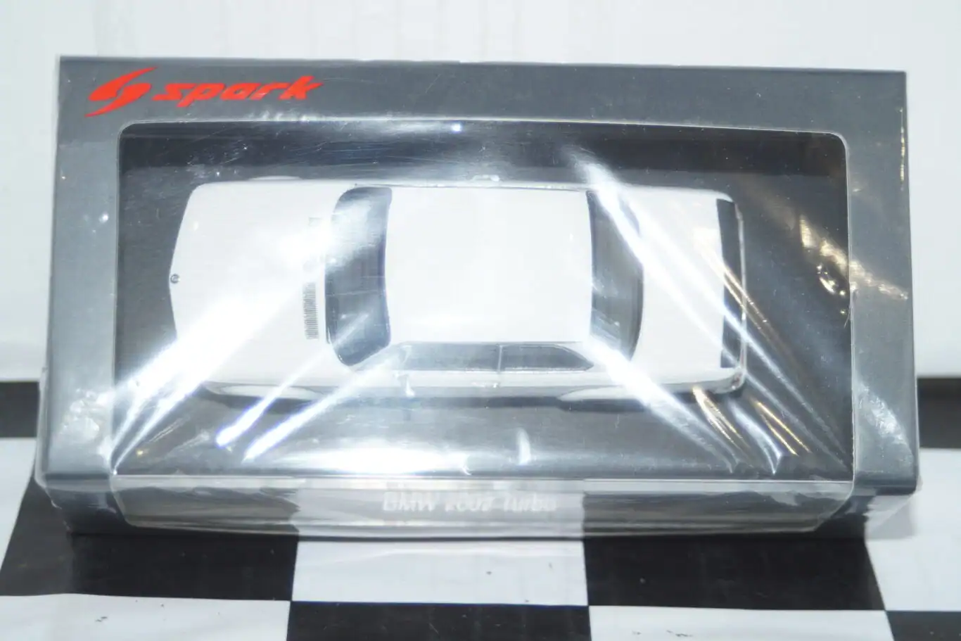 Spark bmw 2002 turbo 1973 white 1:43 resin s2814