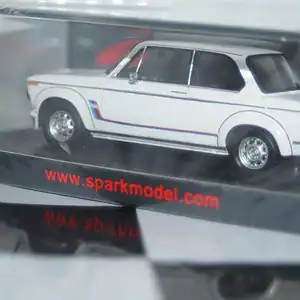 Spark bmw 2002 turbo 1973 white 1:43 resin s2814