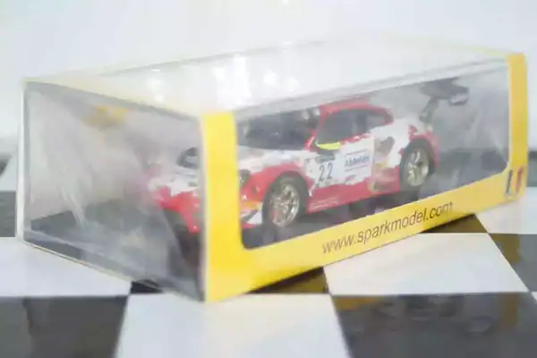 Spark porsche 911 gt3 r frikadelli racing team 8th 24h spa 2020 #22 1:43 resin sb376