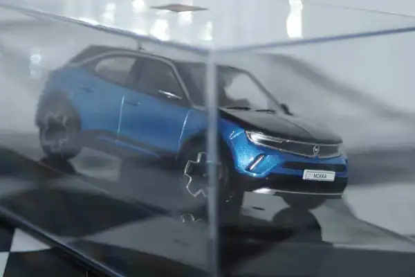 Ixo opel mokka 2020 metallic blue 1:43rd ref clc512n.22