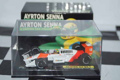 Minichamps mclaren mp 4/4 honda turbo 1988 ayrton senna collection in 1:43