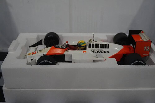 Minichamps mclaren mp4/4 #12 world champion 1988 ayrton senna collection in 1:18