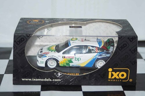 Ixo ford focus wrc #8  monte carlo rally 2004 f.duval ram145