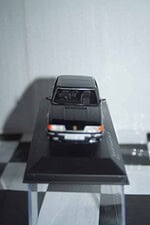Vanguards rover sd1 vanden plas efi black va09000 1:43