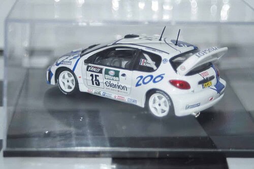 Vitesse skid peugeot 206 wrc "esso" san remo rally 1999 g.panizzi #15 -wrong base