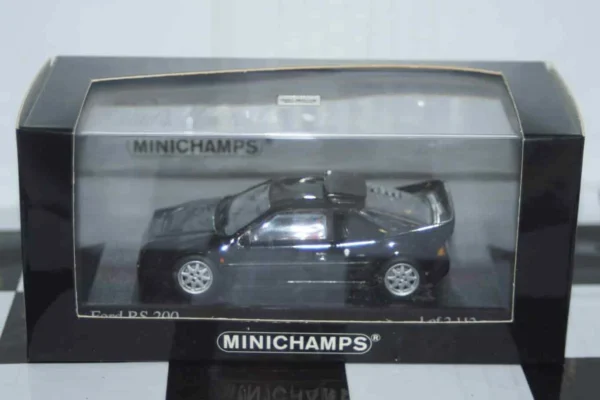 Minichamps ford rs 200 in black 1986 1/43rd 430 080270