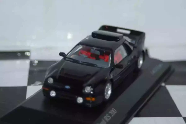 Minichamps ford rs 200 in black 1986 1/43rd 430 080270