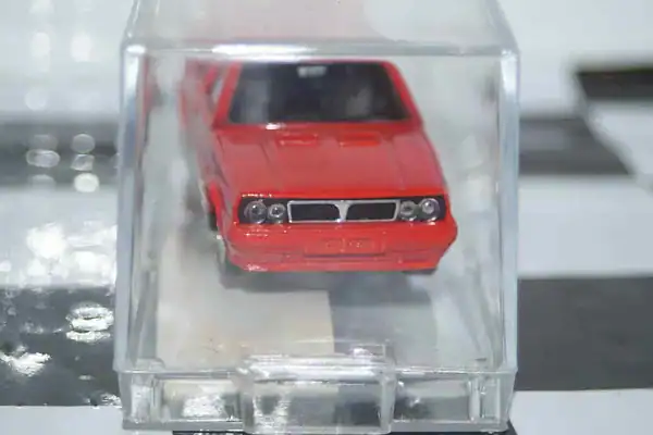 Vitesse skid lancia delta hf turbo 4wd stradale in red ref 362