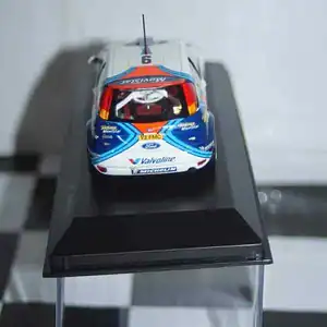 Minichamps ford focus wrc 2000 rally monte carlo #6 430 008906