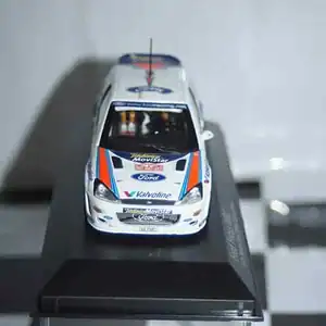 Minichamps ford focus wrc 2000 rally monte carlo #6 430 008906