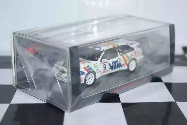 Spark ford sierra rs cosworth 4th ypres 24hr rally 1990 c.mcrae 1:43 resin s8709