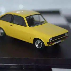 Trofeu ford escort mk2 1100 popular daytona yellow 1:43rd 1001y