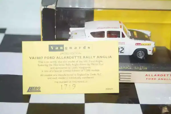 Vanguards ford 'allardette' anglia #232 va1007 1/43 diecast