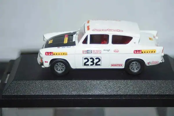 Vanguards ford 'allardette' anglia #232 va1007 1/43 diecast