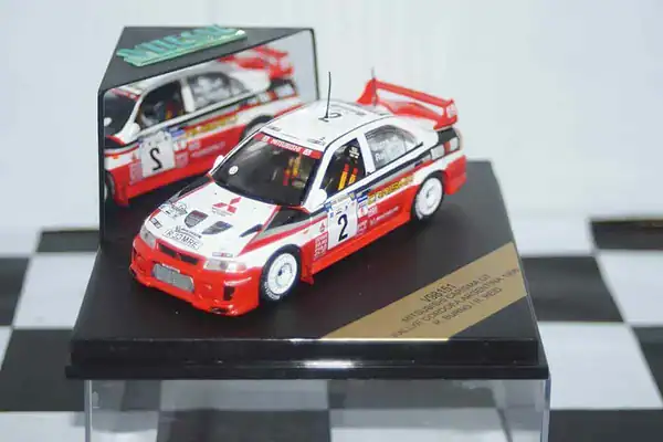 Vitesse skid mitsubishi carisma gt argentina rally #2 1998 r.burns v98151
