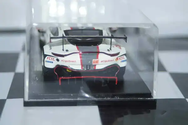 Spark aston martin vantage amr 2nd tf sport 24hr lemans 2021 #95 1:43 s8273