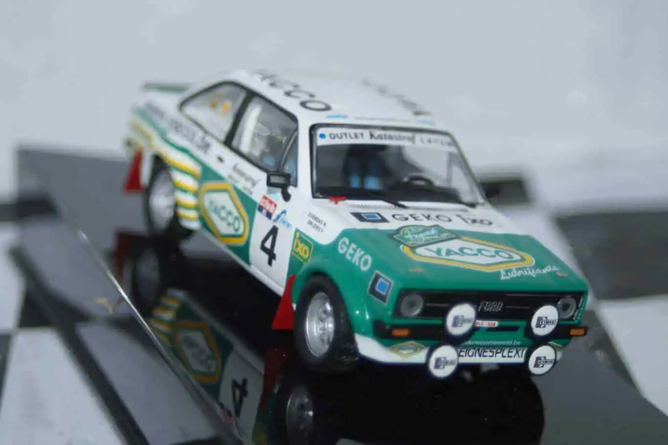 Ixo ford escort mk2 winner boucles de spa #4 2008 p.snijers rac184 1:43