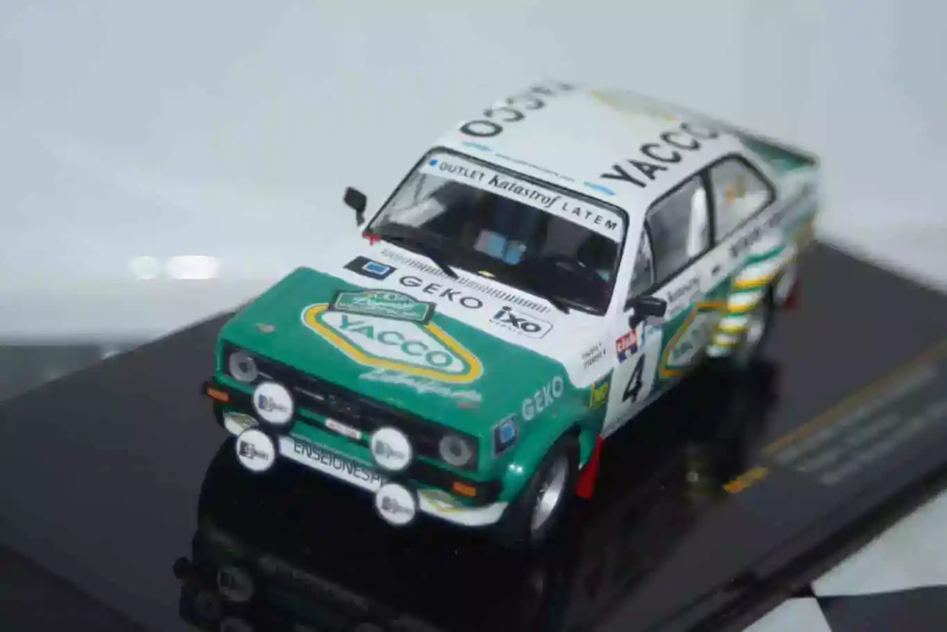 Ixo ford escort mk2 winner boucles de spa #4 2008 p.snijers rac184 1:43
