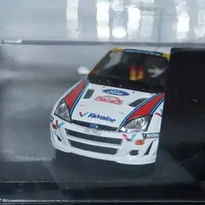 Vitesse / skid ford focus wrc 'martini' #8 rally monte carlo 1999 1:43 skm99035
